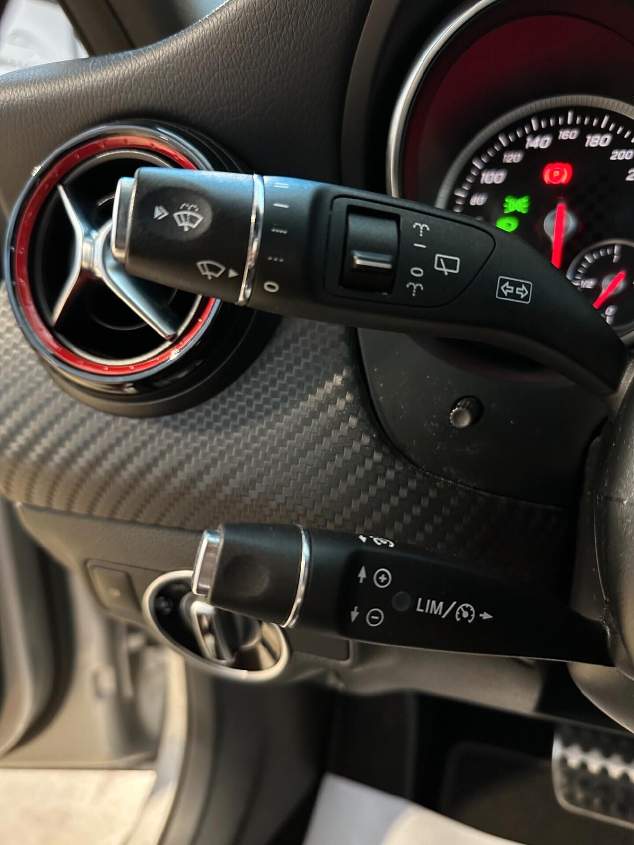 Mercedes-benz A 250 Premium