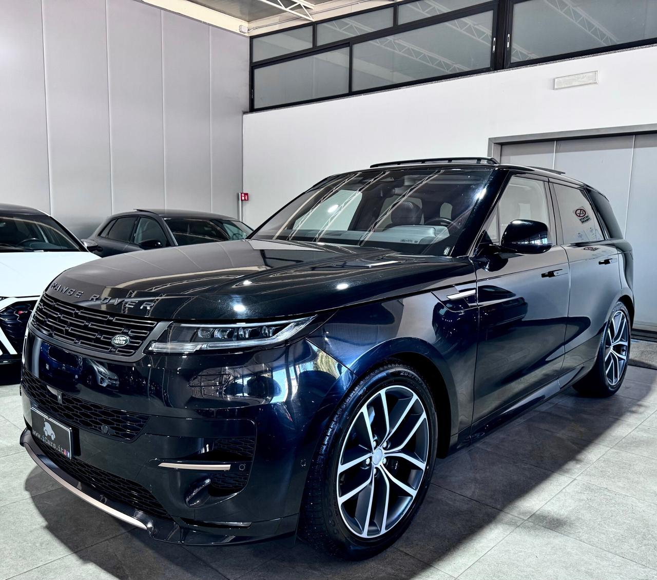 Land Rover Range Rover Sport 3.0d i6 300CV Mhev AWD Dynamic HSE