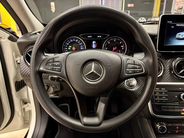 MERCEDES-BENZ GLA 180 d MANUALE - VETRI PRIVACY - OTTIME CONDIZIONI
