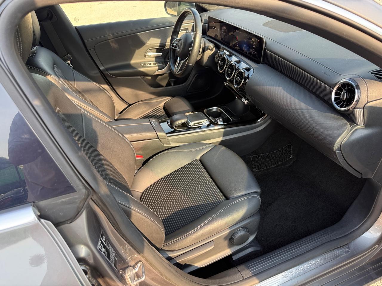 Mercedes-benz CLA 180 Coupe 180d Sport auto NAVI+LED+PELLE