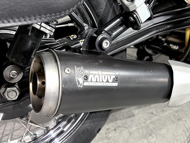 Moto Guzzi V7 Classic 750