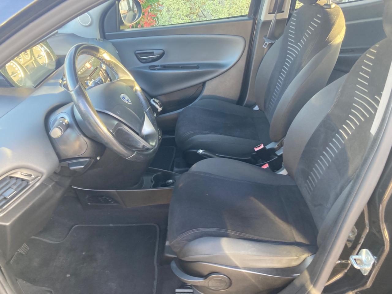 LANCIA YPSILON 1.2 BENZINA (MODELLO GOLD)