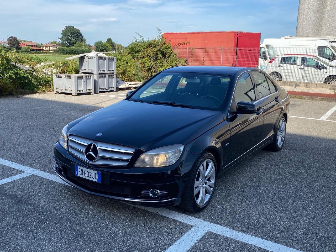 Mercedes-benz C 200 220 CDI BlueEFFICIENCY Avantgarde AMG
