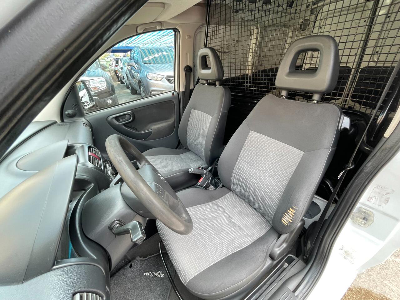 Opel Combo 1.7 CDTI 101CV 3p. Van