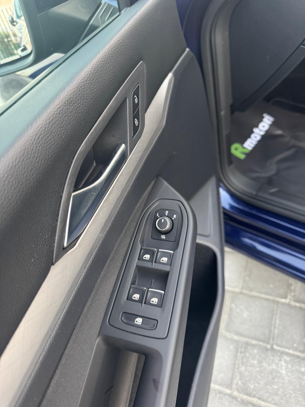 Volkswagen Golf 1.0 eTSI EVO DSG Life