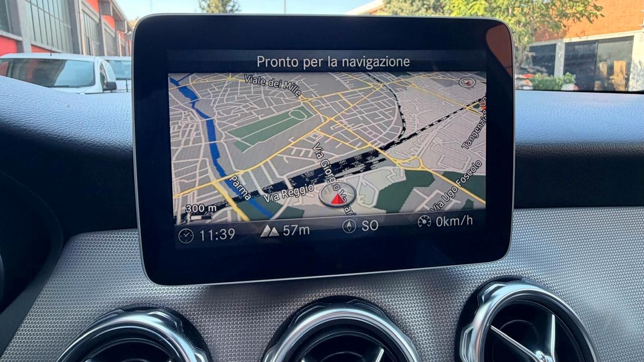 MERCEDES-BENZ GLA 180 1.6 PREMIUM 122CV - FULL LED