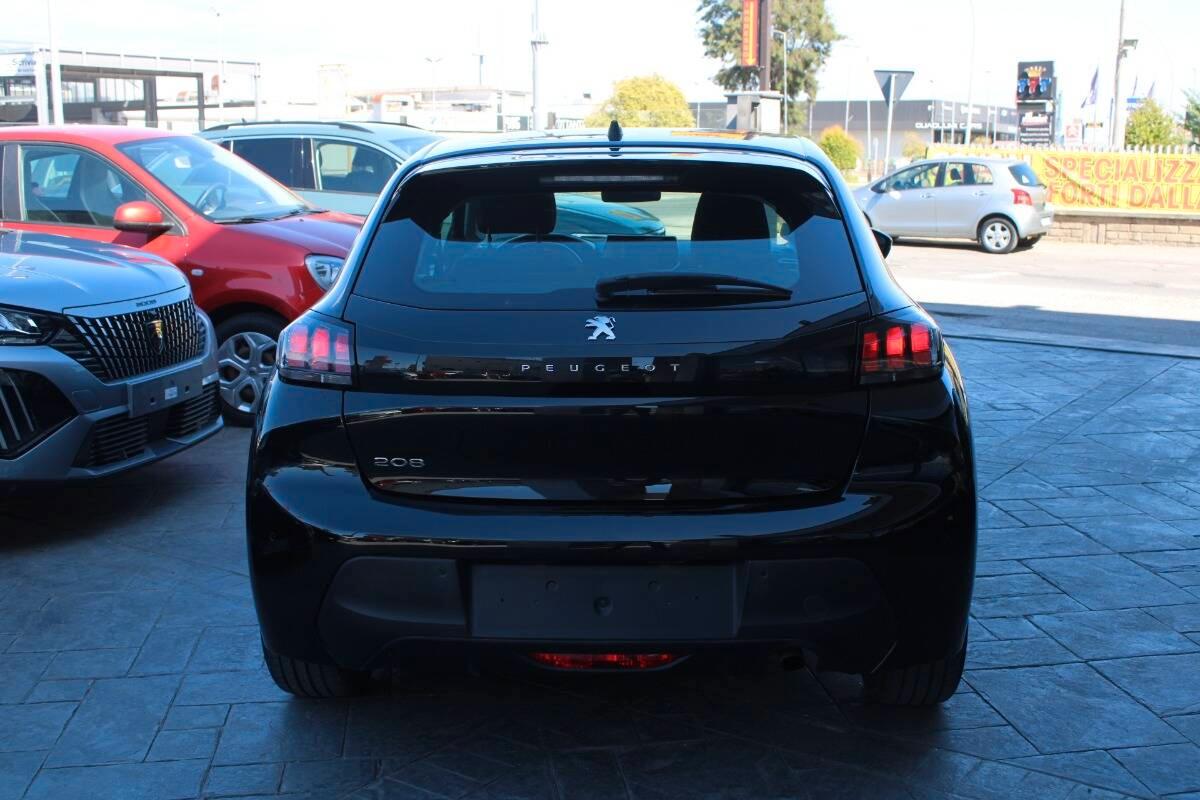 Peugeot 208 1.2 puretech Active s&s 75cv con Navi e CarPlay