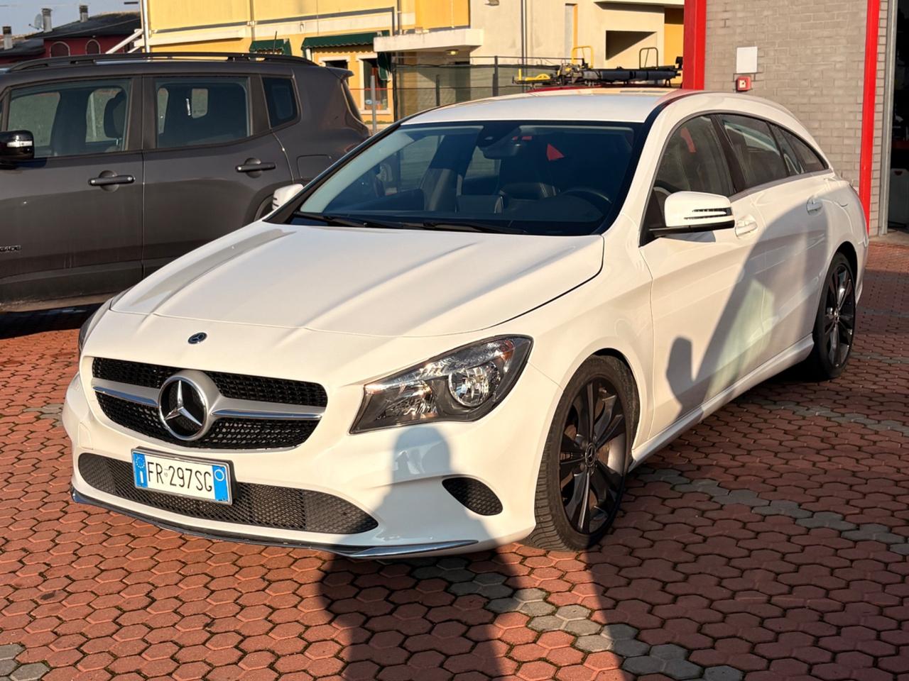 Mercedes-benz CLA 180 Shooting Brake Sport - NEOPATENTATI - E6