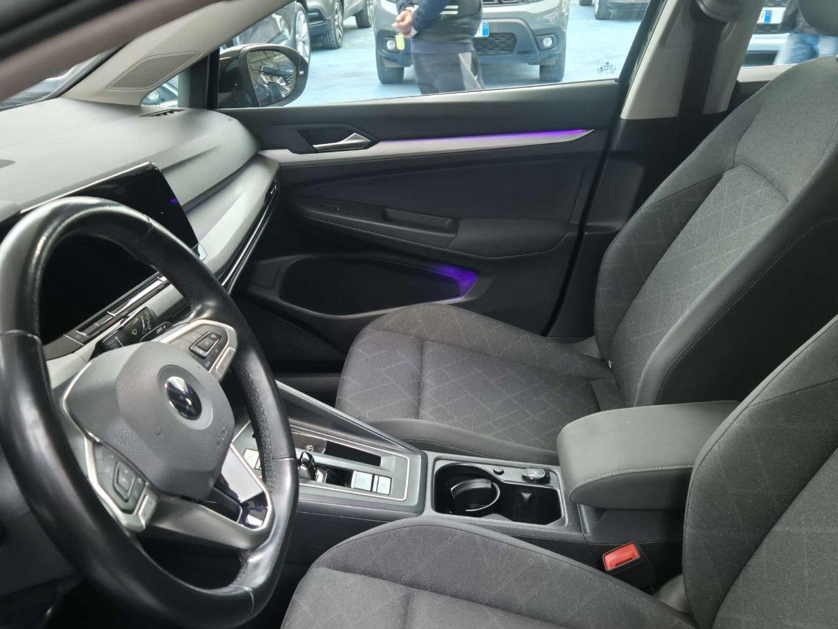 VOLKSWAGEN - Golf - 1.5 TGI DSG Style