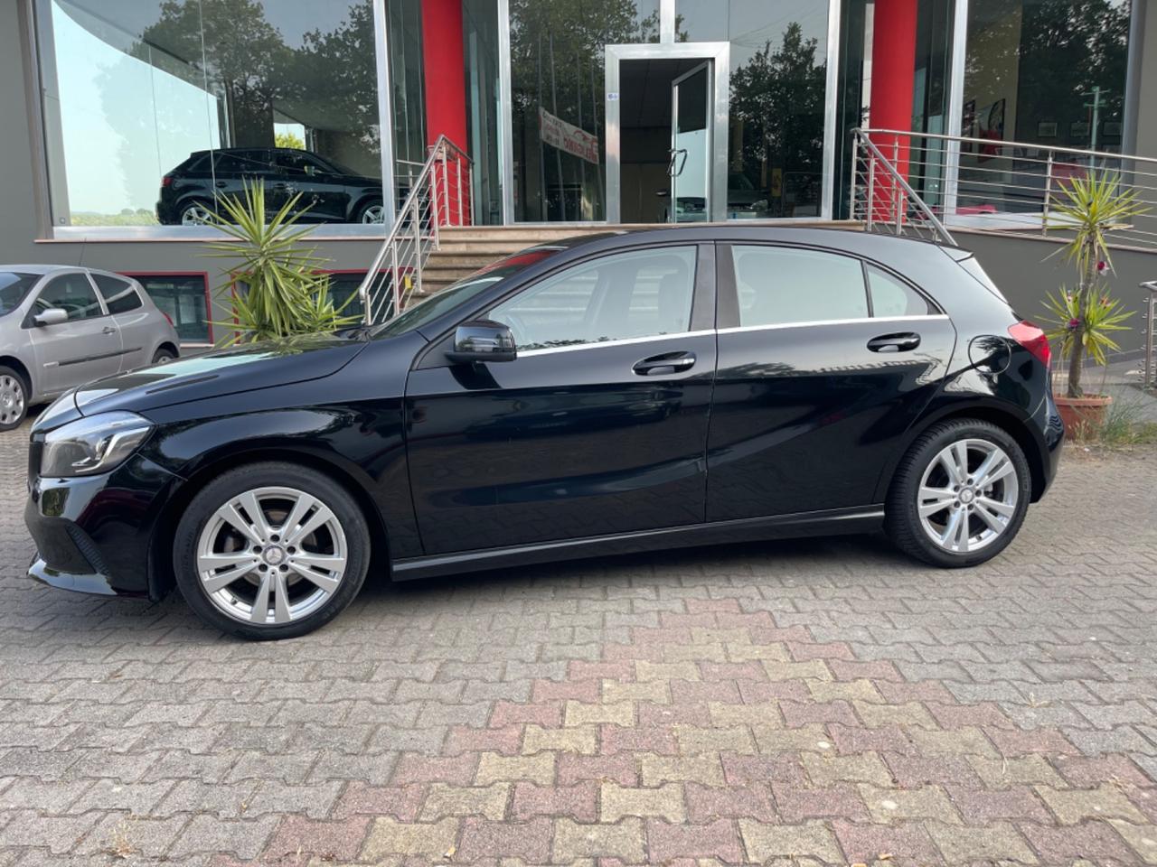 Mercedes-benz A 180 A 180 d Sport
