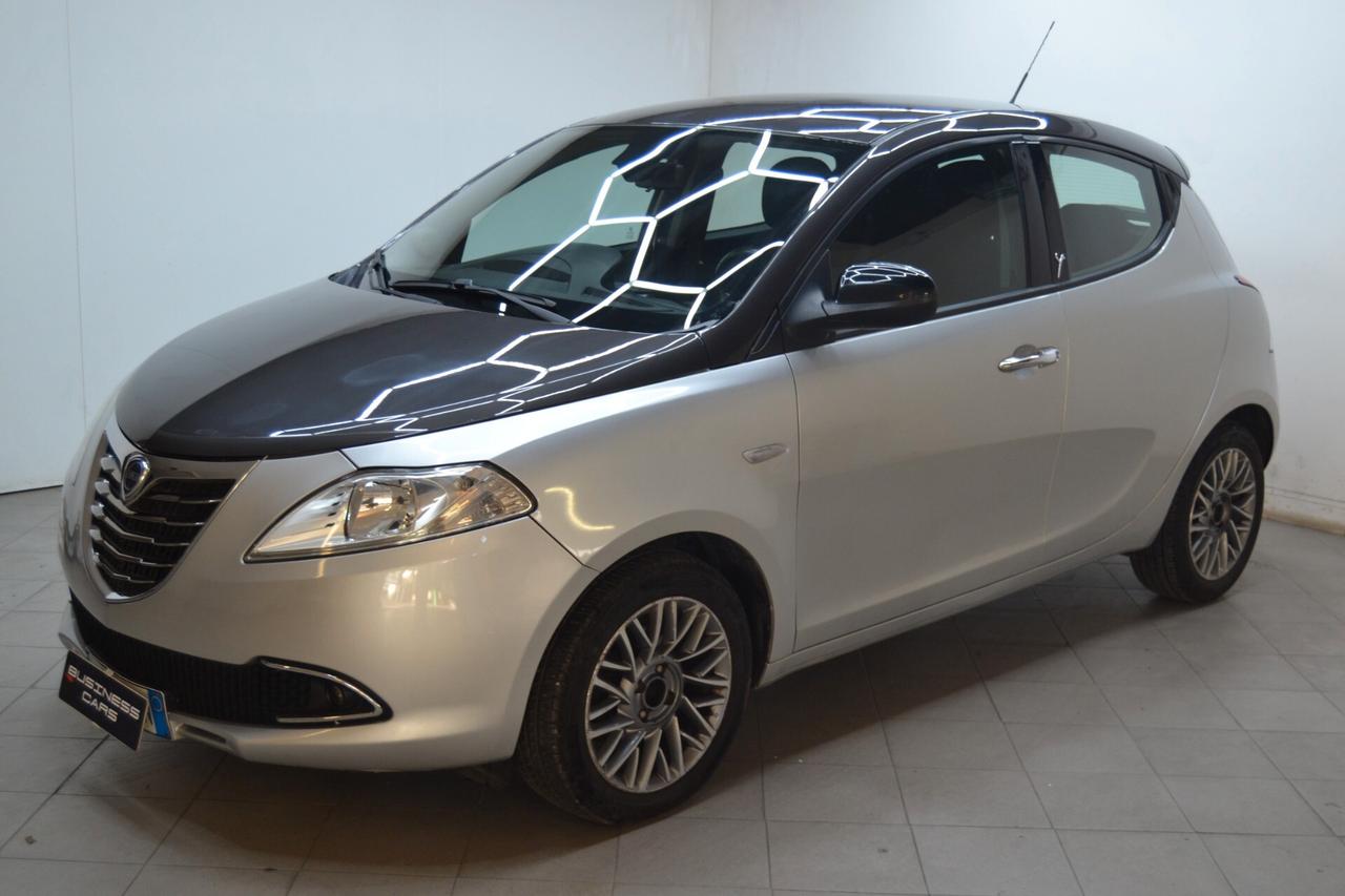 Lancia Ypsilon 0.9 TwinAir 85 CV 5 porte S&S Gold