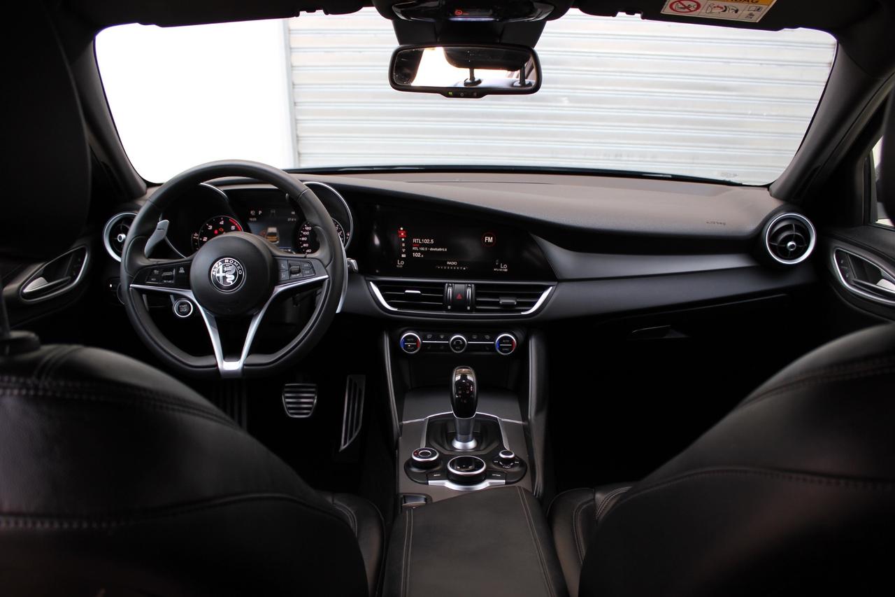 Alfa Romeo Giulia 2.2 Turbo Diesel Business B-Tech Aut.
