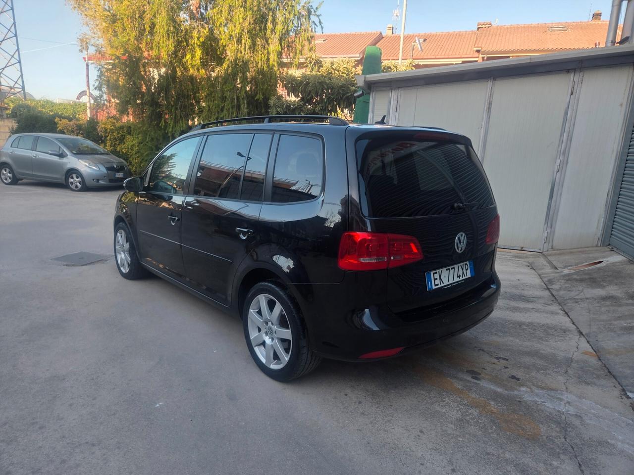Volkswagen Touran 1.6 TDI 105cv DSG Highline