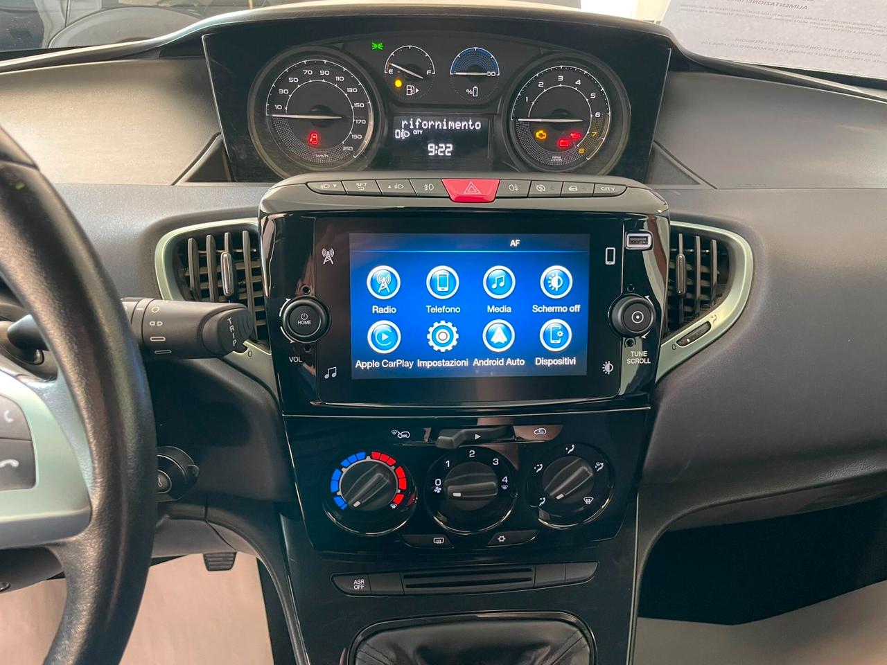 Lancia Ypsilon 1.0 FireFly 5 porte S&S Hybrid Gold Plus
