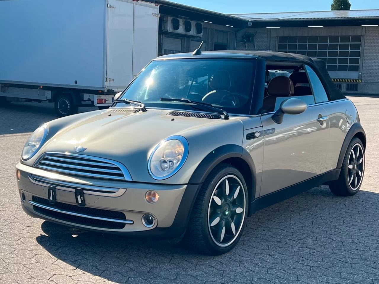 Mini 1.6 16V Cooper Sidewalk Cabrio