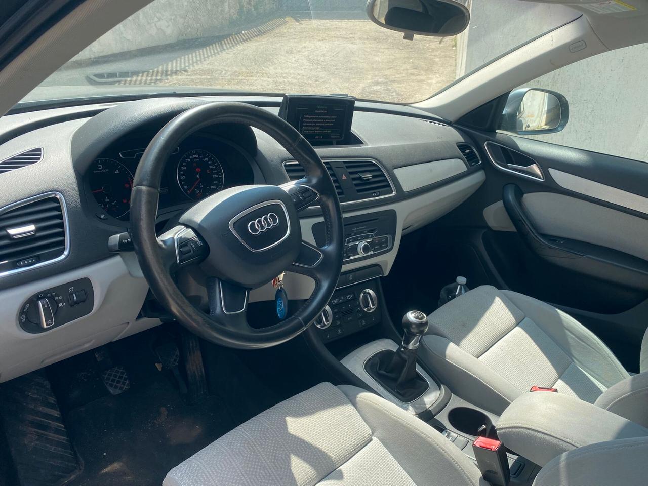 Audi Q3 2.0cc diesel (PRIVATO)-2012