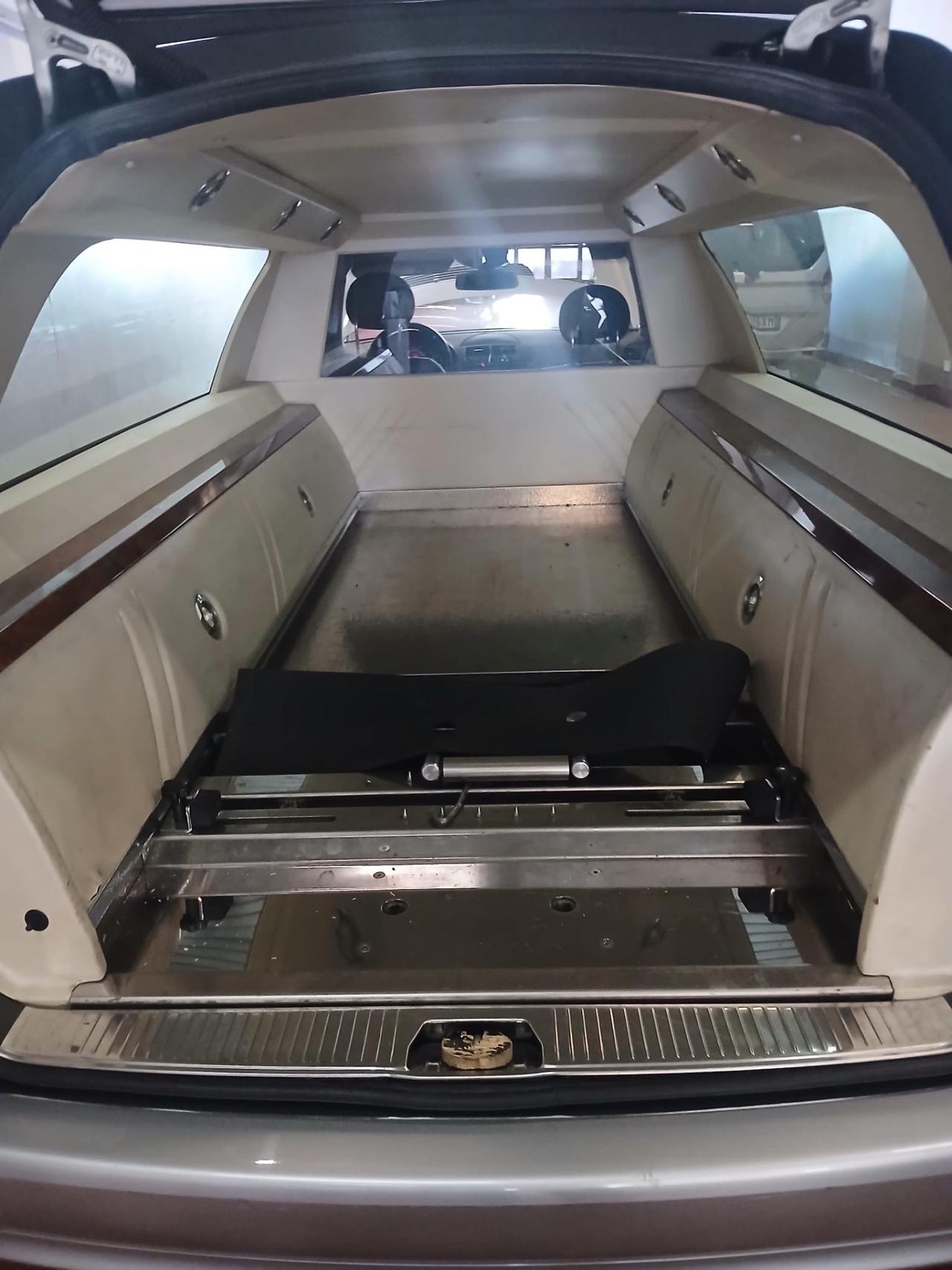 Mercedes-benz CARRO FUNEBRE