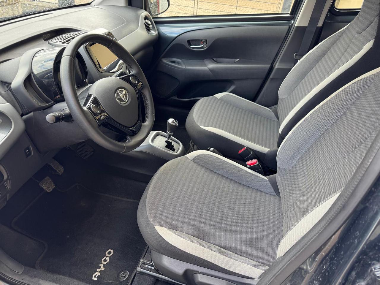 Toyota Aygo 1.0 VVT-i 72 CV 5 porte x-business