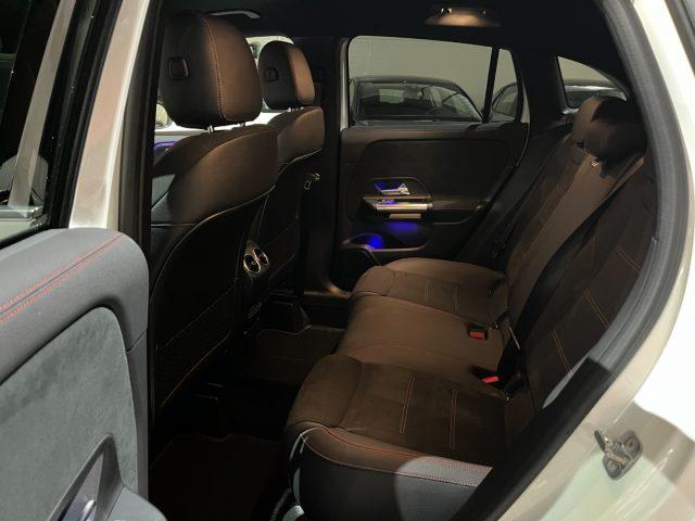 MERCEDES-BENZ GLA 200 d Autom. AMG Premium Plus LED MULTICOL/TELEC PARK