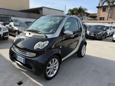 Smart ForTwo 700 coupé passion (45 kW)