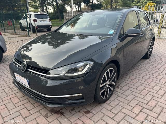 VOLKSWAGEN Golf 1.0 TSI 115CV 5p. Business BMT                                                      