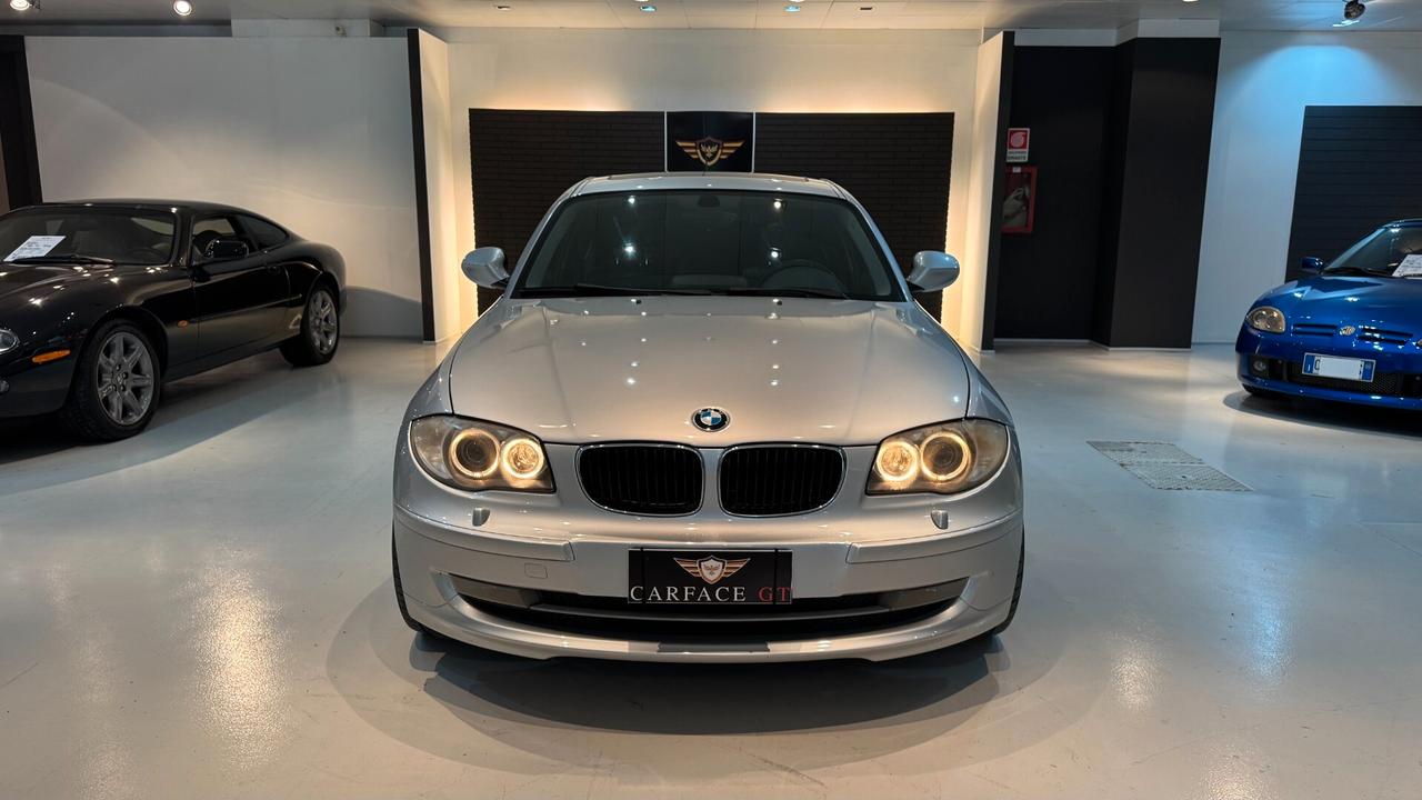 Bmw serie 1 120d 5P - 2010