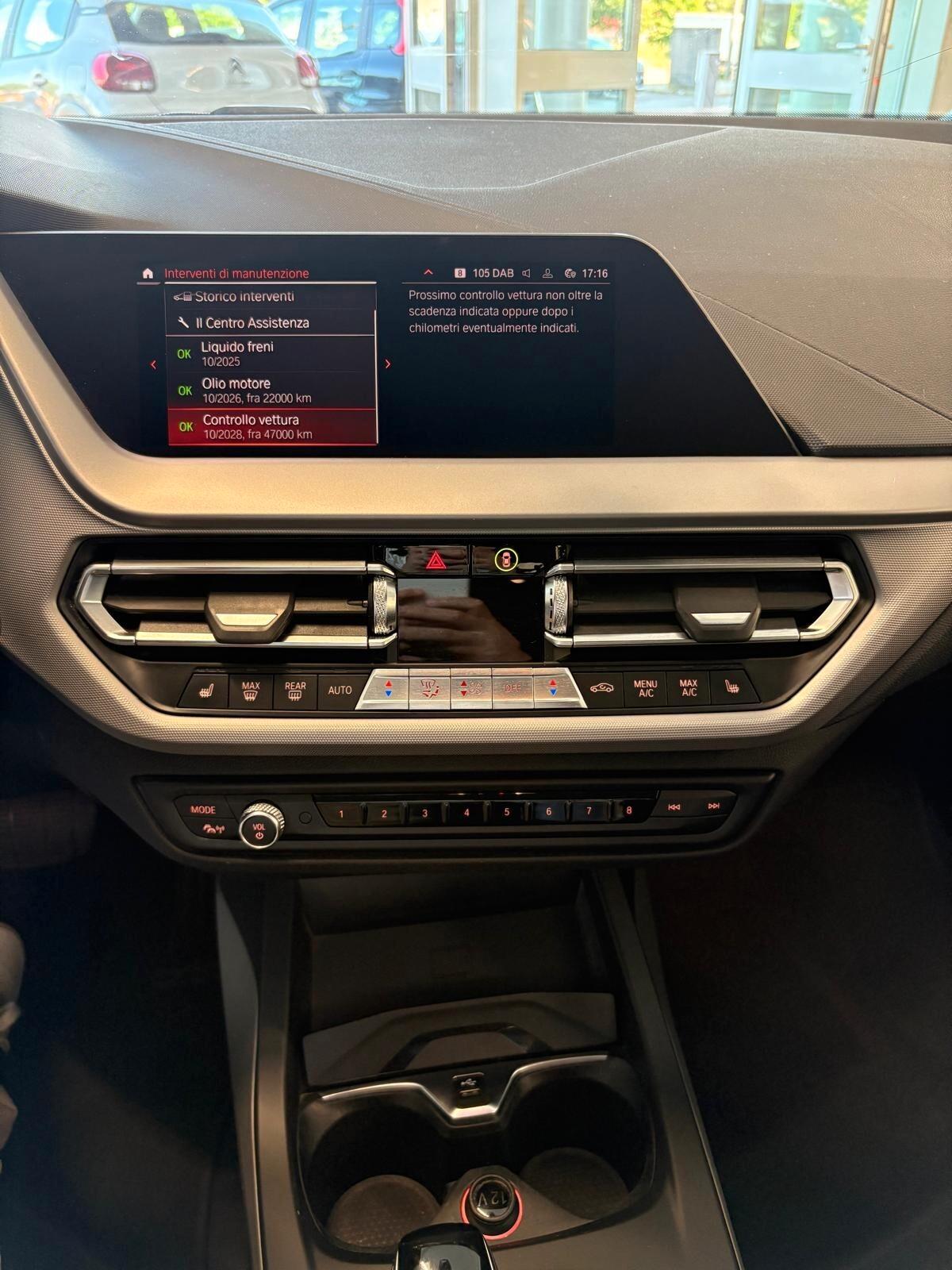 Bmw 118 118d 5p. Business Advantage