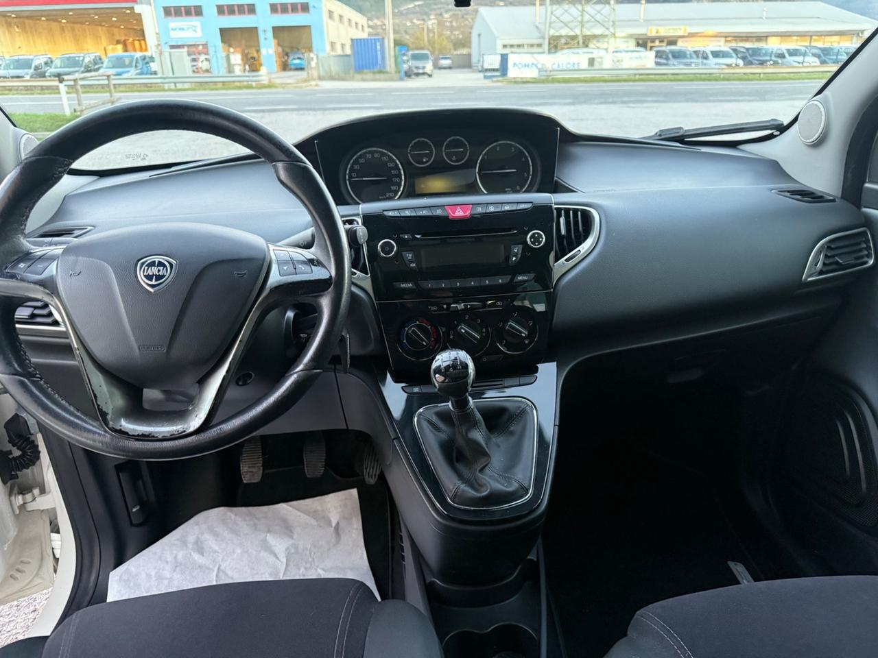 Lancia Ypsilon 1.3 MJT