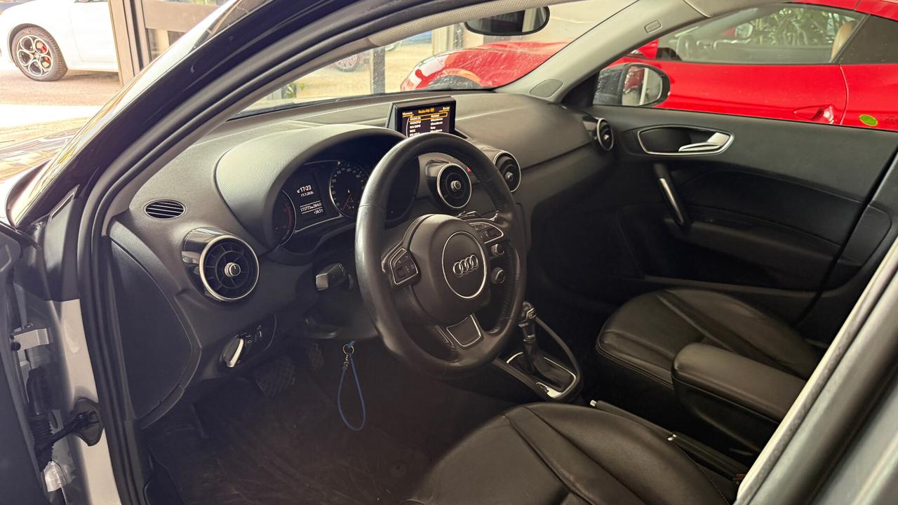 AUDI A1 1.4 TDI S TRONIC TETTO APRIBILE