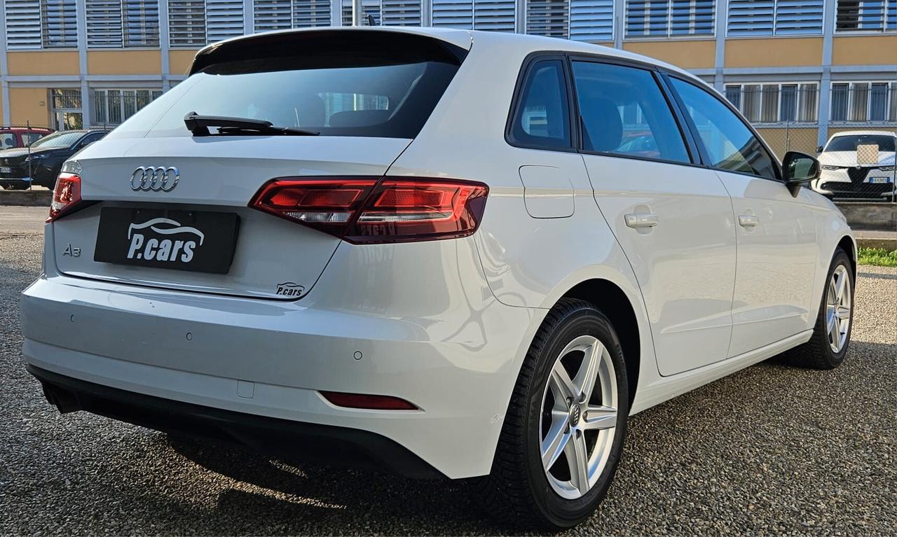 Audi A3 35 TFSI automatico