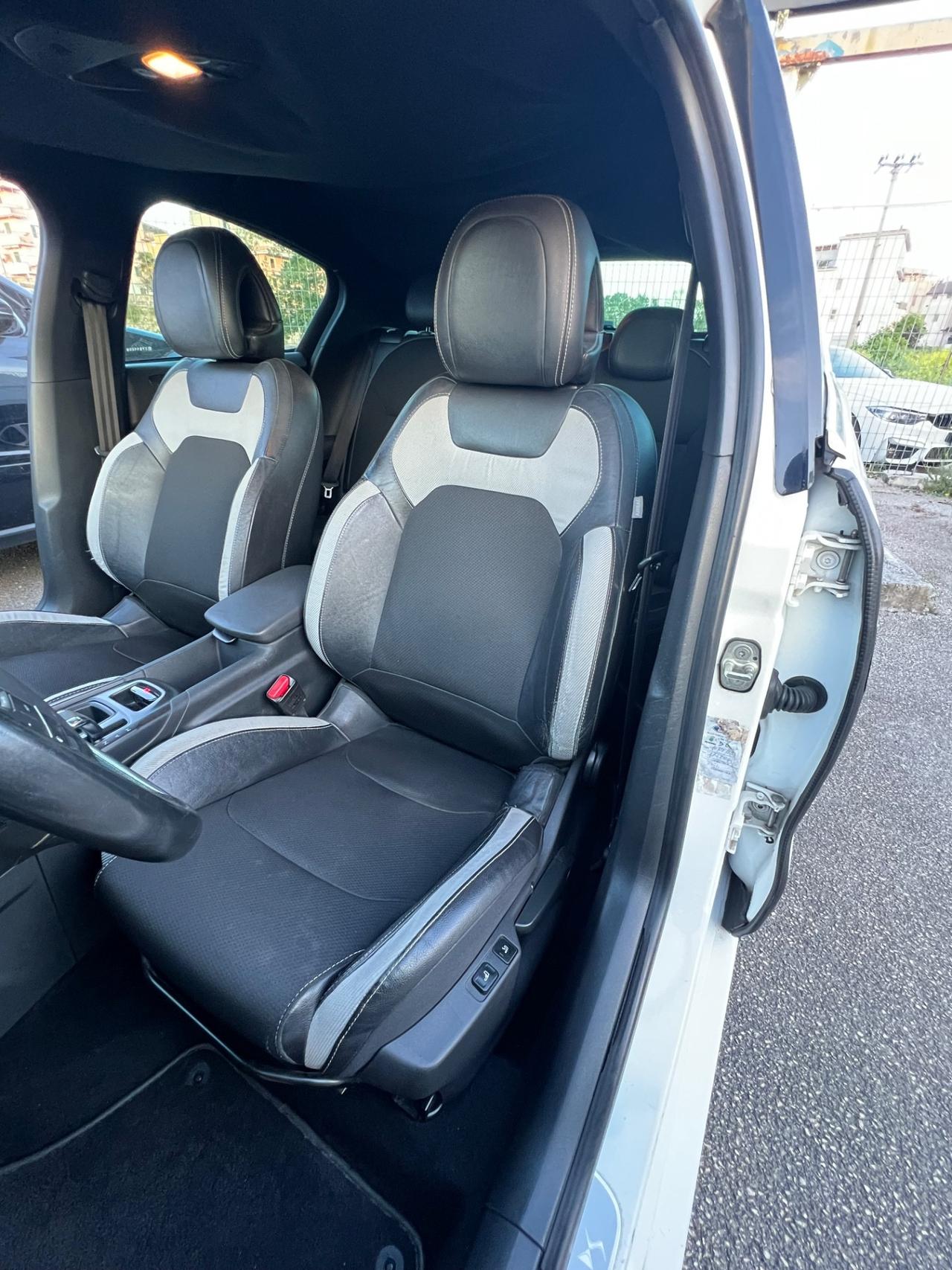 Ds DS4 4 1.6 e-HDi 110 airdream CMP6 Business