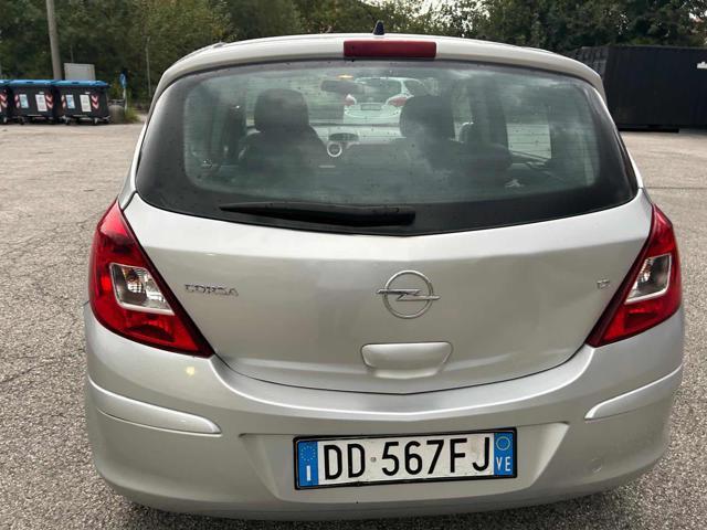 OPEL Corsa 1.2 5 porte Cosmo senza nessun lavoro da fare