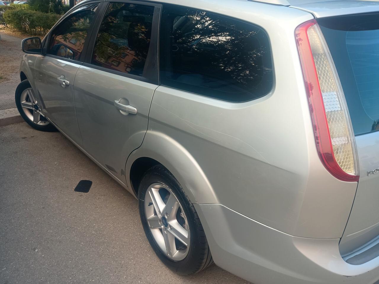 Ford Focus 1.6 TDCi (110CV) SW GANCIO TRAINO