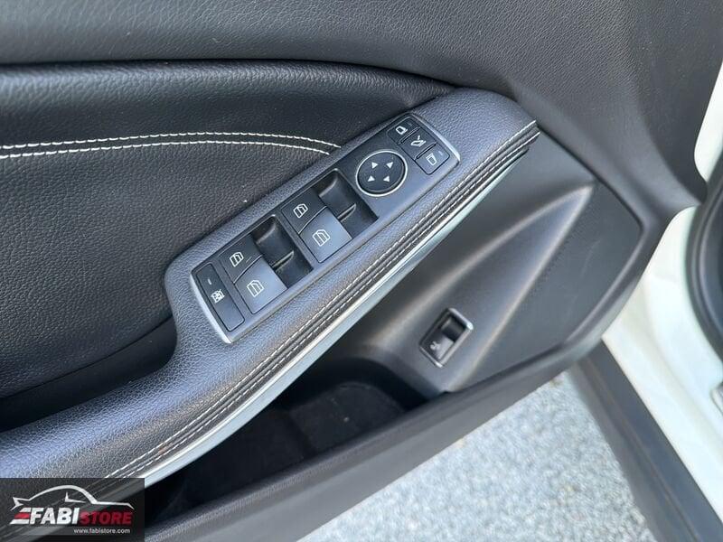 Mercedes-Benz GLA GLA 200 d Automatic Sport - Tetto, Camera, Navi ecc