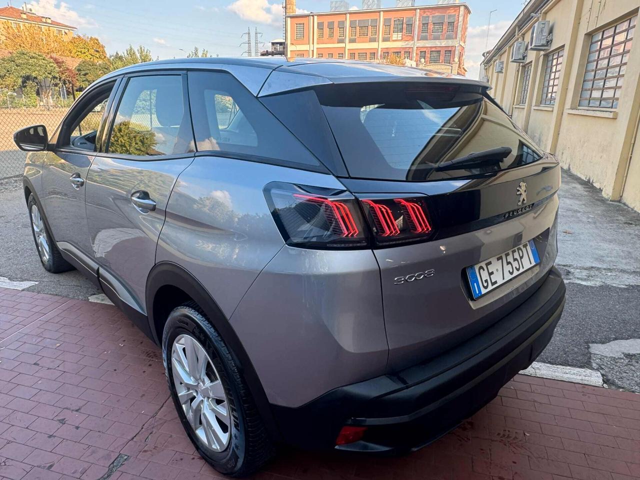 Peugeot 2008 Anno 2021 1.5 Diesel 139.000 KM