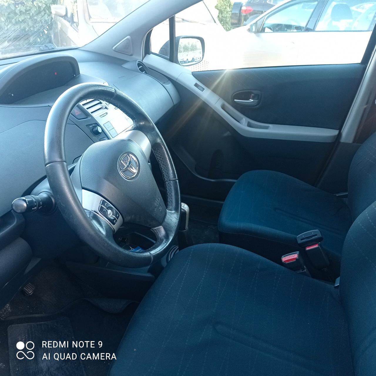 Toyota Yaris 1.4 D-4D DPF 5 porte Sol