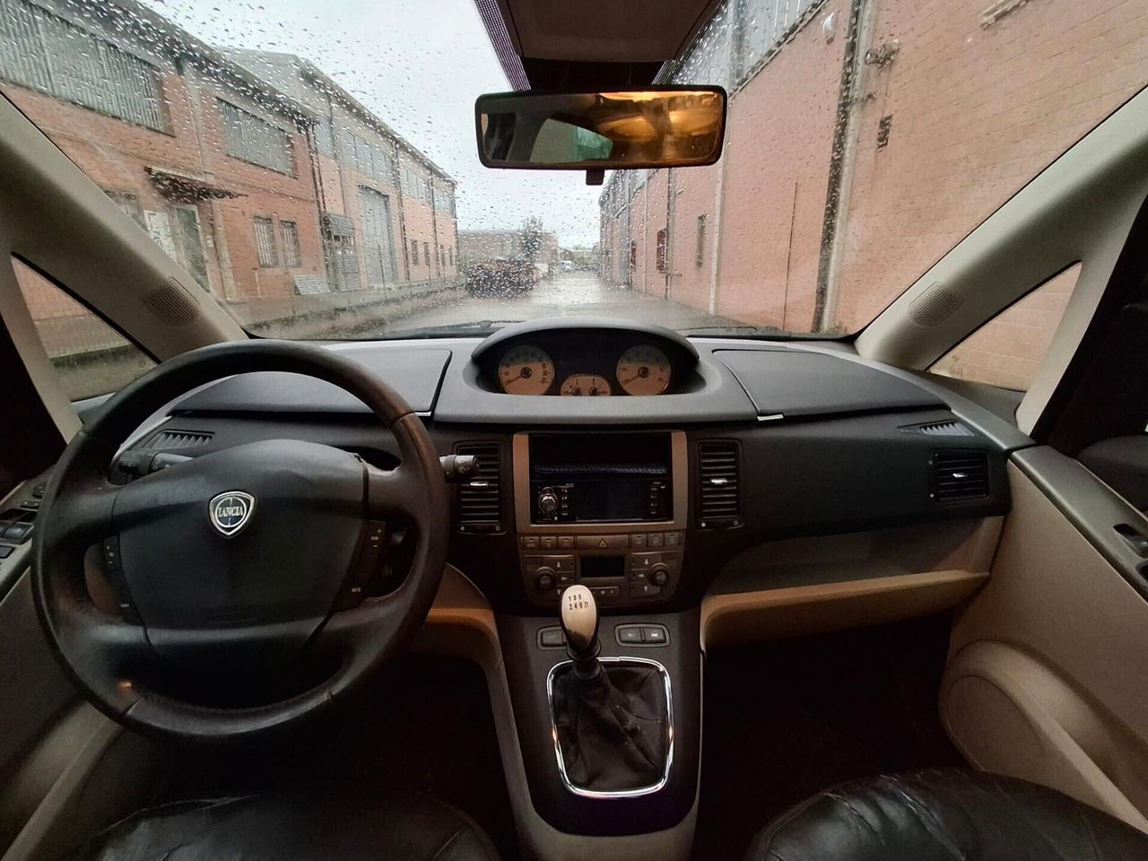 Lancia MUSA 1.4 16V Platino Plus GPL