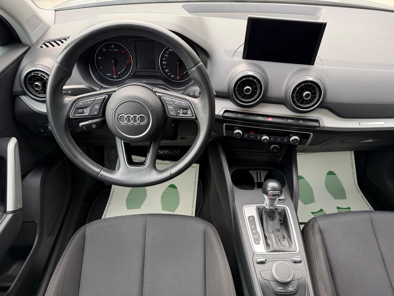 Audi Q2 30 TDI S tronic Identity Black