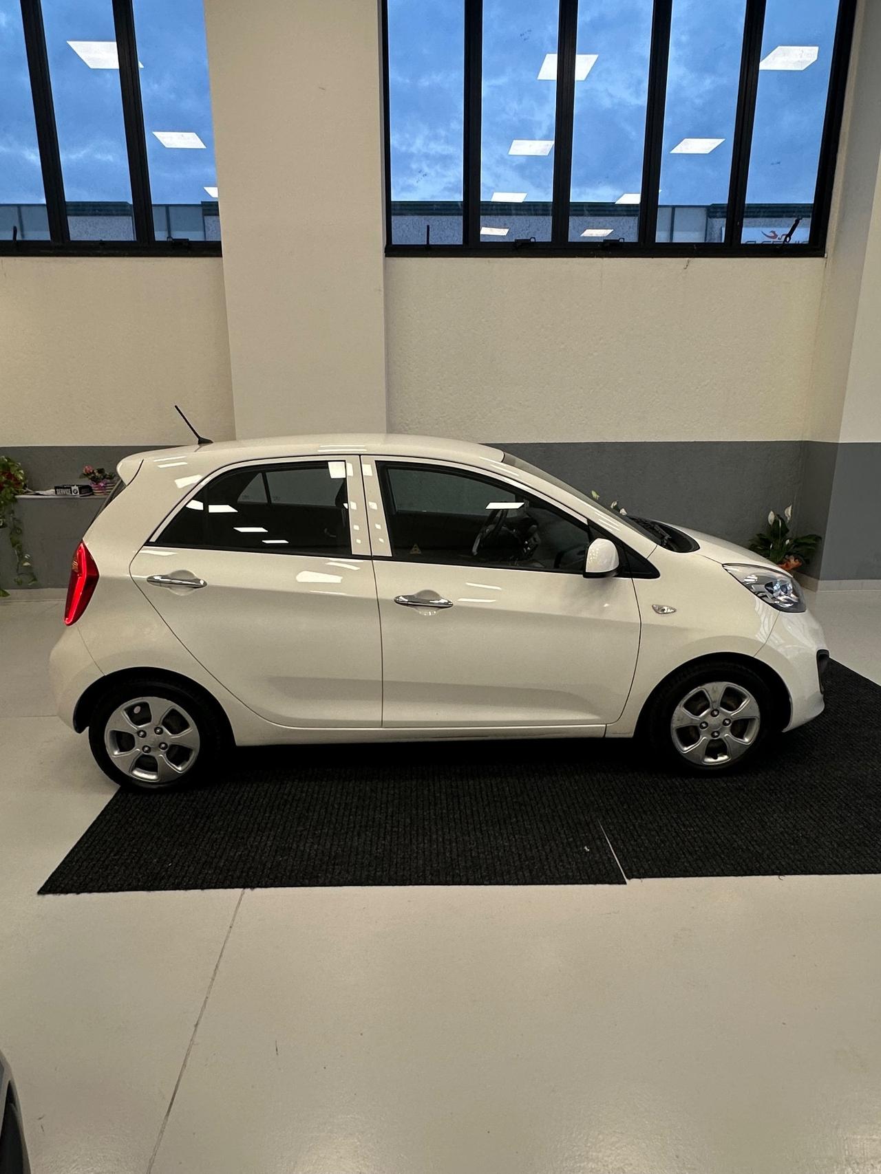 Kia Picanto 1.0 12V 5 porte Glam