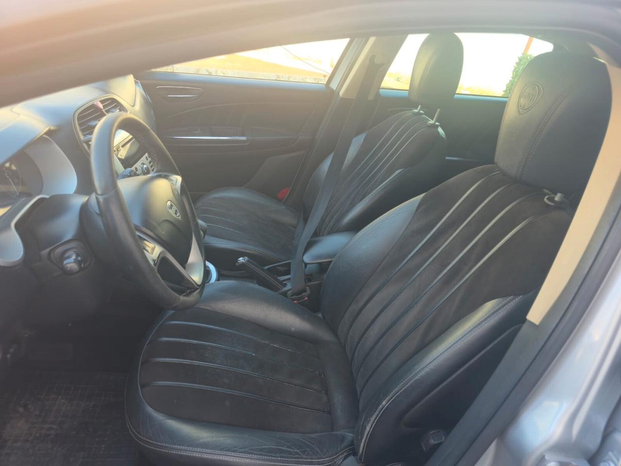 Lancia Delta 1.6 MJT DPF Platino