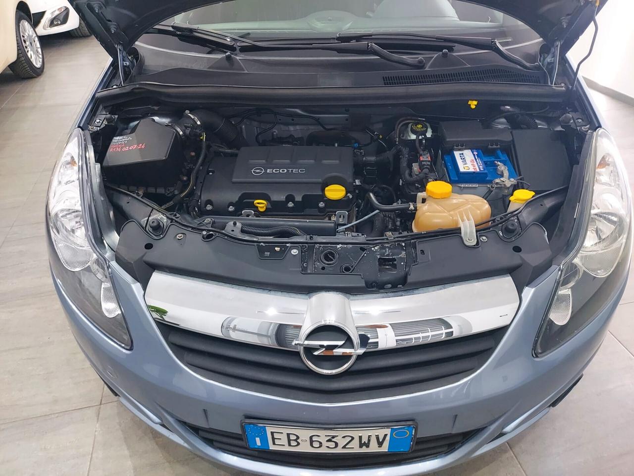 Opel Corsa 1.2 5 porte Easytronic 111 2010