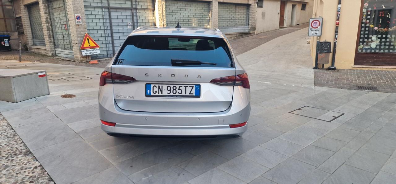 Skoda Octavia 2.0 TDI EVO SCR 150 CV DSG Wagon Executive