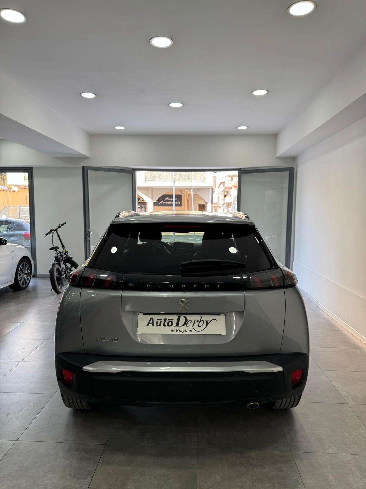 Peugeot 2008 PureTech 100 S&S Allure