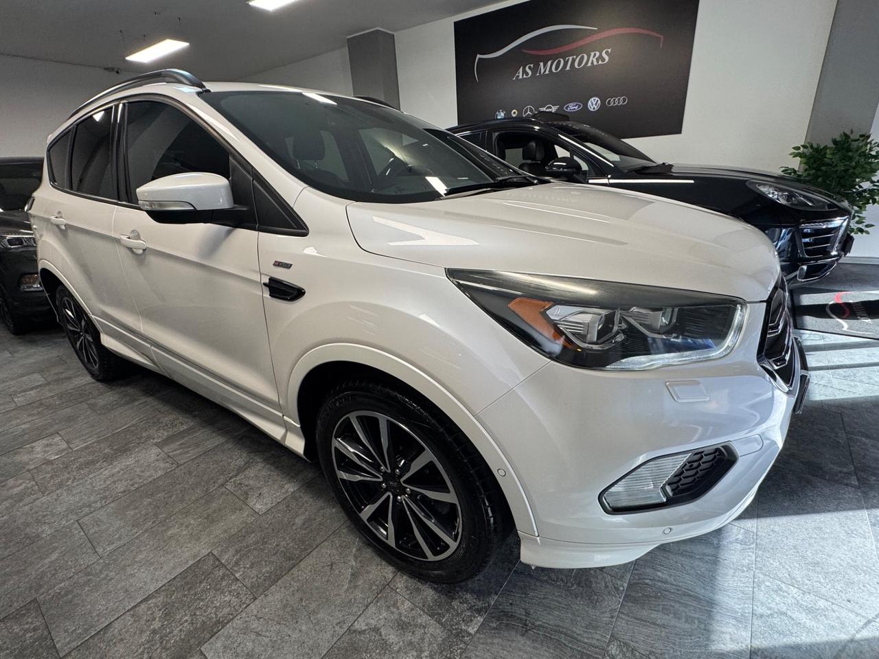 Ford Kuga 1.5 TDCI 120 CV ST-Line Finanziabile