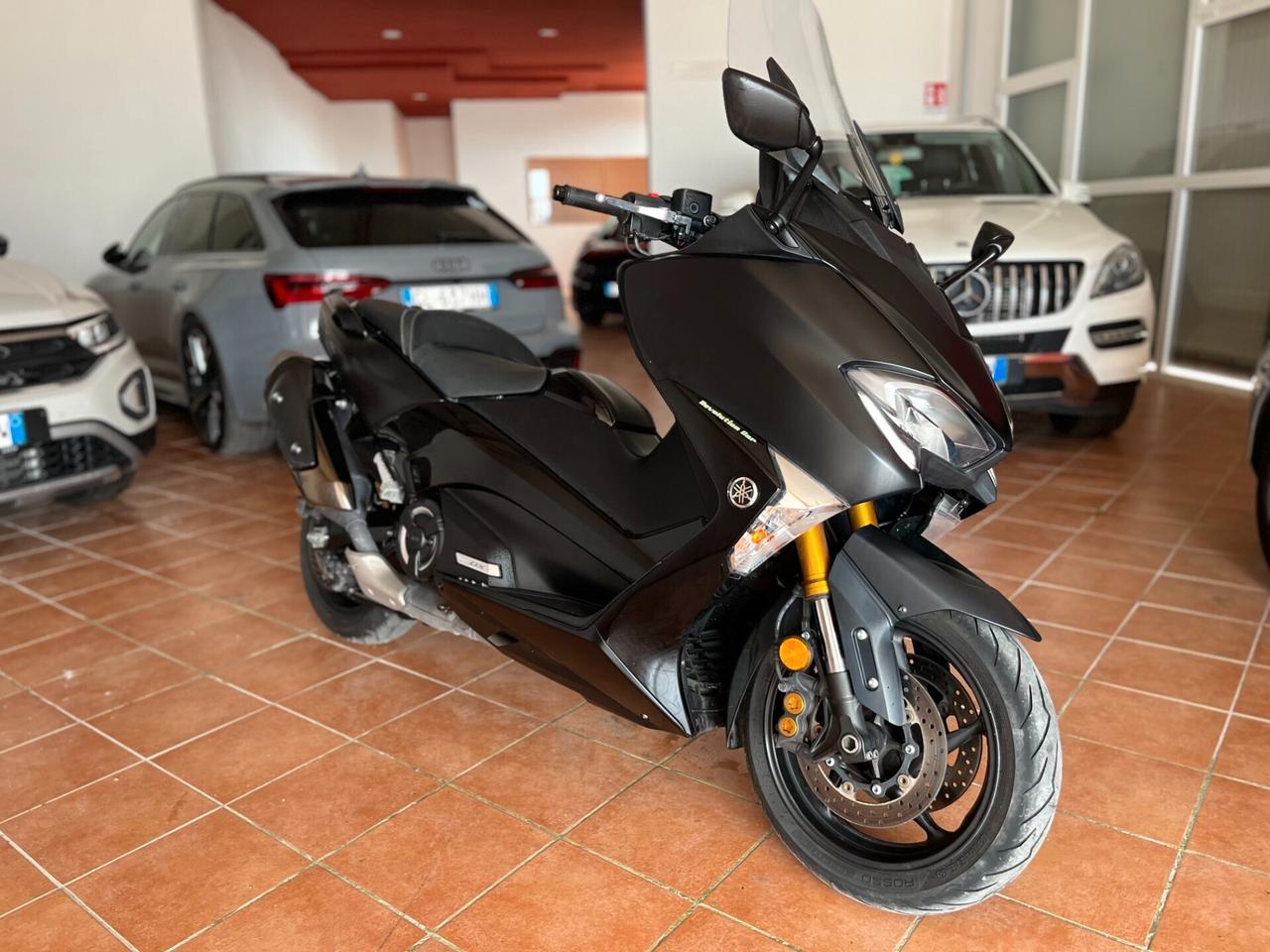 Yamaha T Max 530 DX