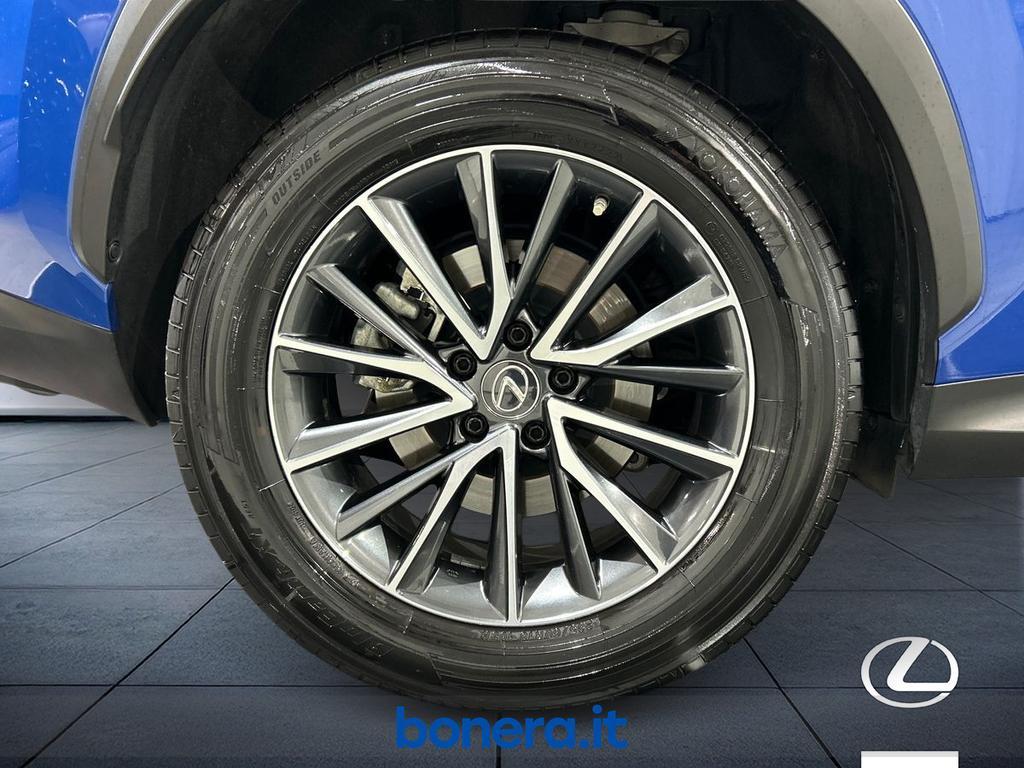 Lexus NX 2.5 Hybrid Premium 4WD e-CVT