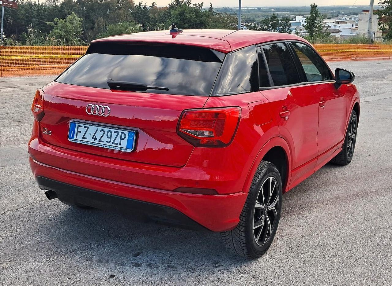 Audi Q2 35 TDI quattro S tronic Admired (Iva esposta)