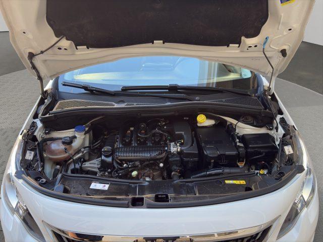 PEUGEOT 2008 1.2 82 cv active