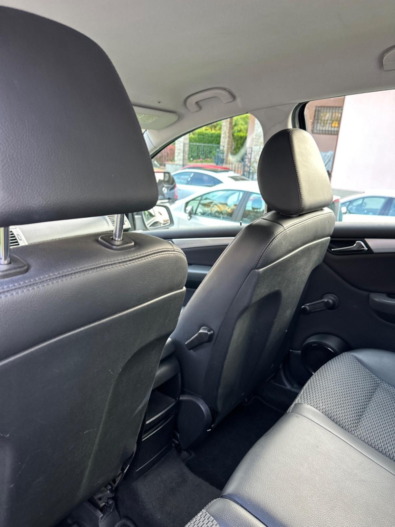 Mercedes-benz A 160 AUTOMATIC AVANTGARDE UNICOPR NEOPAT