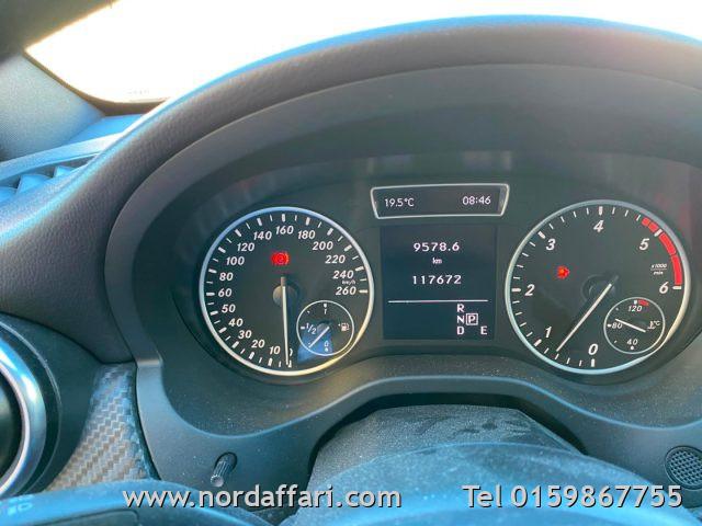 MERCEDES-BENZ A 200 CDI BlueEFFICIENCY Premium aut.